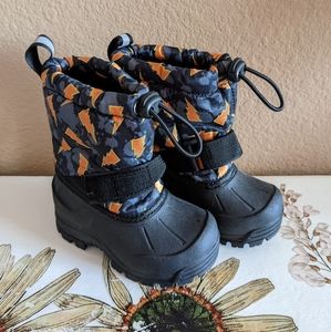 Baby snow boots
